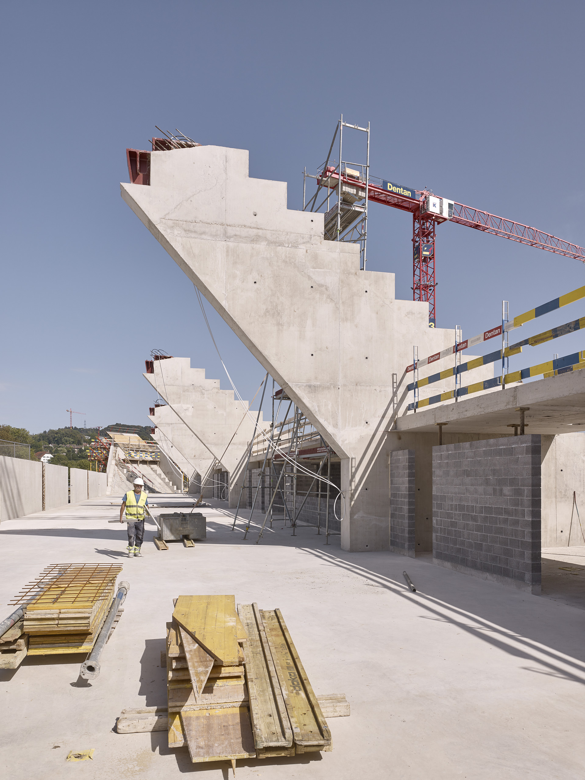 Stade de la Tuilière, Lausanne